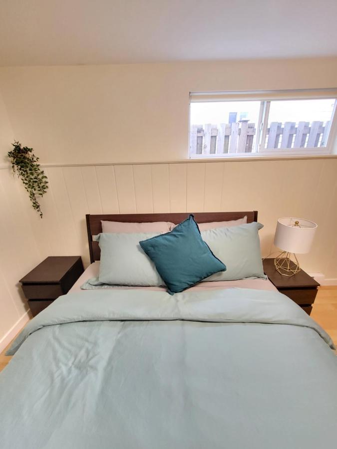 Sunshine Suite Vancouver Bagian luar foto