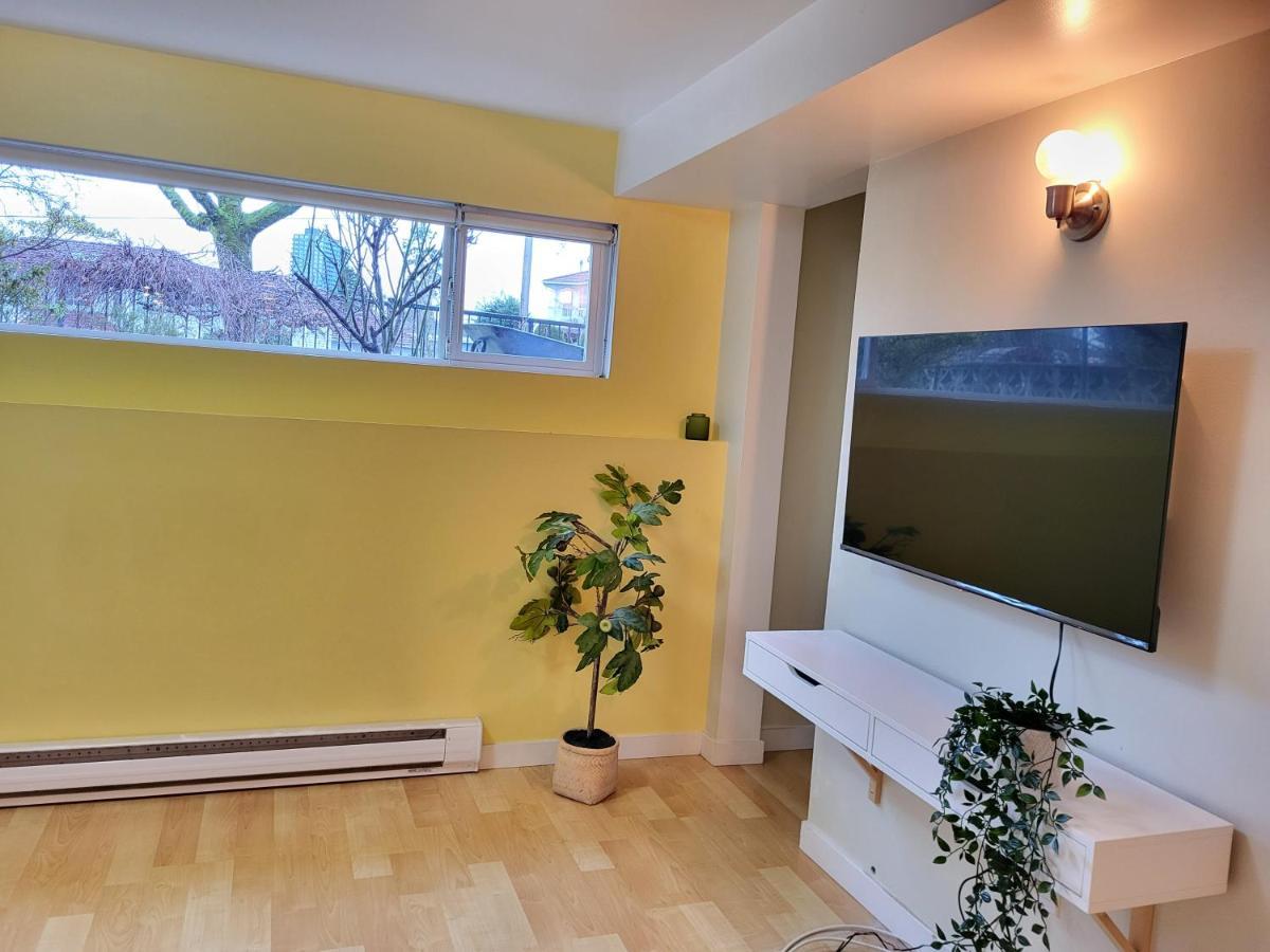 Sunshine Suite Vancouver Bagian luar foto