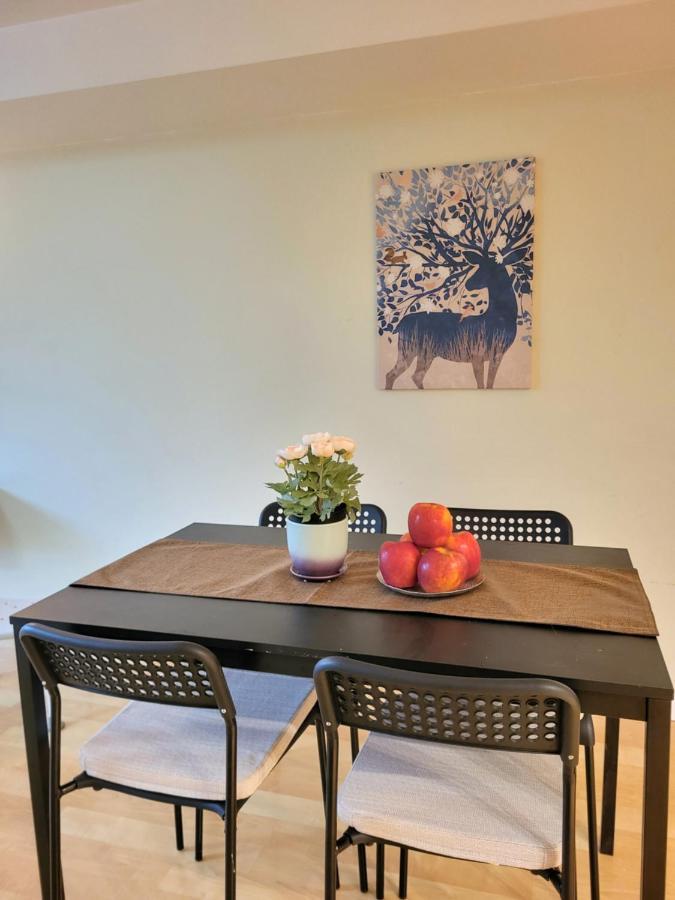 Sunshine Suite Vancouver Bagian luar foto